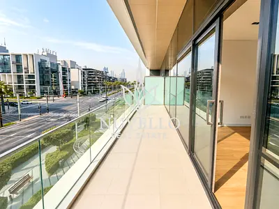 6 Cheques | Skyline View | Modern City Living