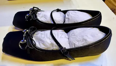 New Gucci Black women's flat shoes with bow and buckle detail