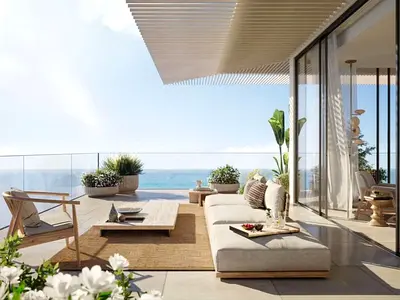 Luxurious Living | Waterfront View | Beach Houses