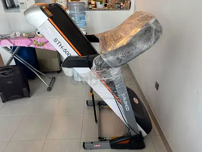 Foldable treadmill STH-500 in good working condition