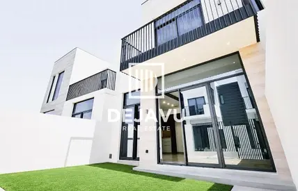 3BR Townhouse | Vibrant Community | Ready