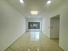 No Commission | Modern 2 BR+Store | Closed Kitchen