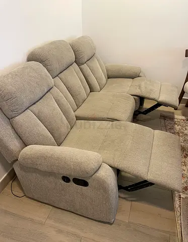 Light grey 3-seater reclining sofa - comfortable fabric loveseat with manual recline