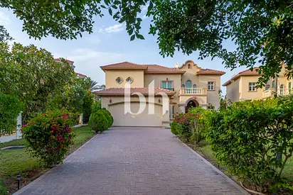 Exclusive | Vacant on transfer | Garden Hall