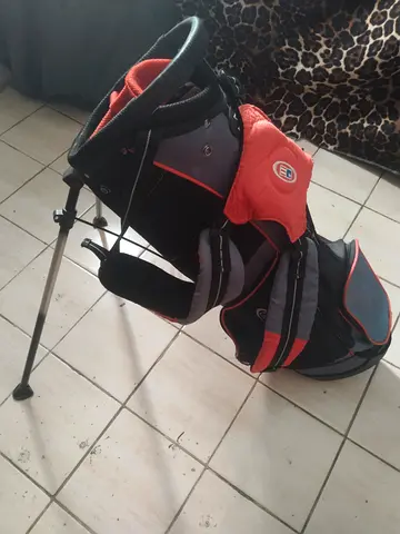 For kid Lightweight Stand Golf Bag with Multiple Pockets - Good Condition