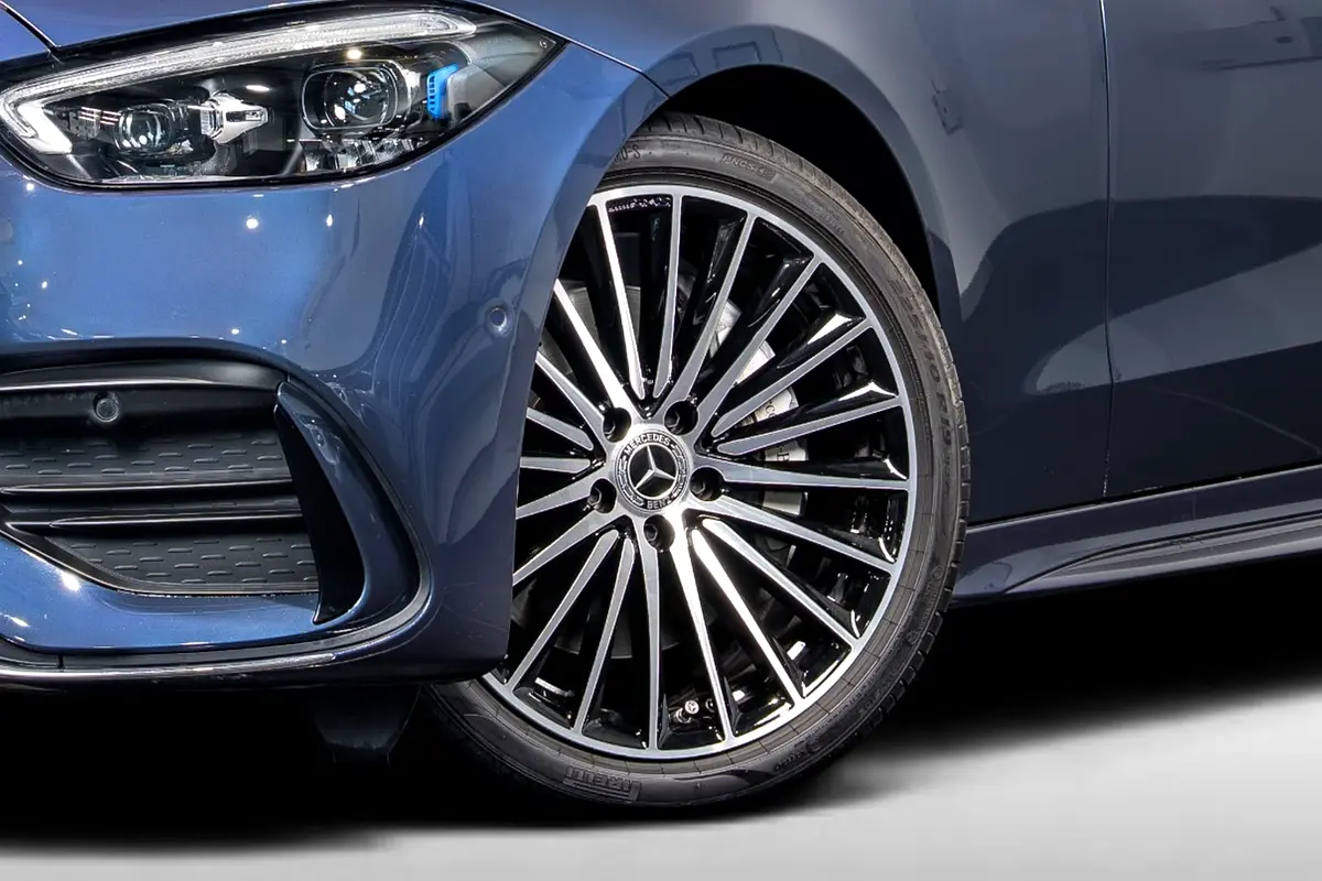 Mercedes-Benz C-Class 2026