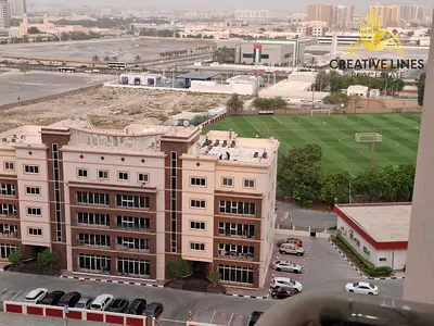Closed to Stadium Metro Station 2bhk for family