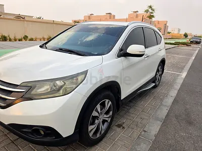 Honda CR-V -2014 GCC Specs -Top of range- Urgent