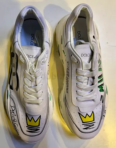 New Dolce & Gabbana white leather sneakers with hand-painted style graphics, size EU 43