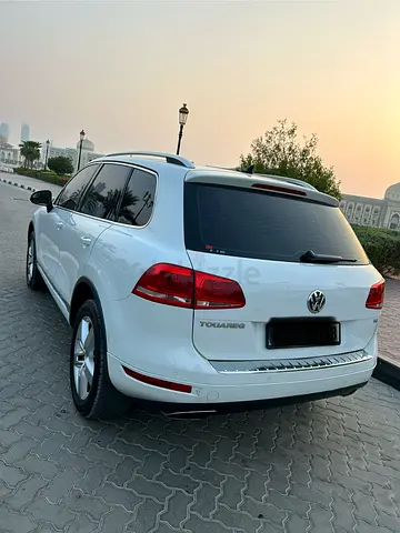 Volkswagen Touareg 2012 Elegance GCC Specs