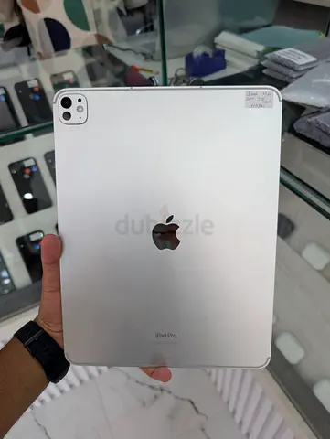 iPad Pro 13 inch M4 2TB 100% nano Glass Silver