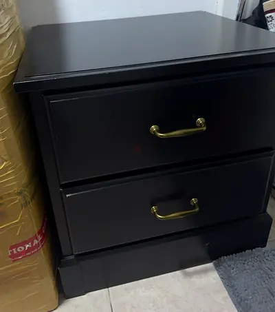 Bed side table