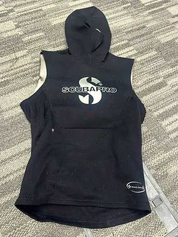 Womens Scuba Diving Equipment – Aqualung Scubapro (EU 37 / M)