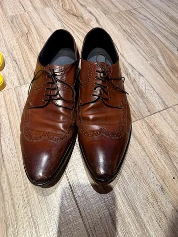 Brown leather men's brogue shoes, size 11 - 45 gently used hugo boss