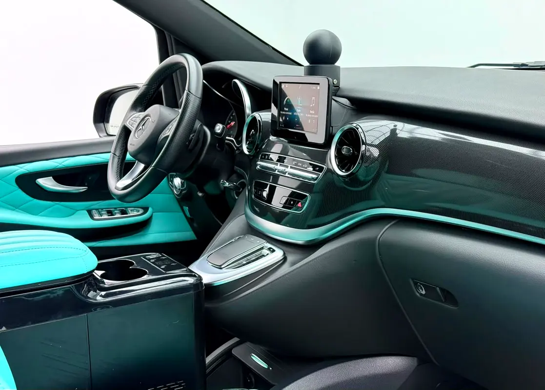 Mercedes-Benz V-Class 2024
