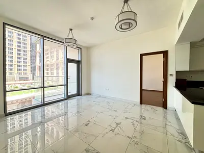 Corner Unit | Spacious 1BR | High Floor | Vacant