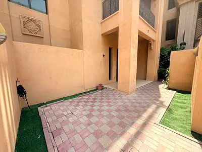 Rare 1BR with Private Garden | Vacant | Old Town