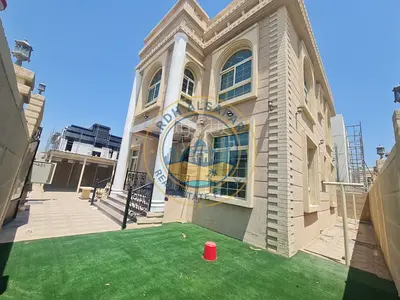 HOT OFFER READY TO MOVE 4 BED VILLA WITH 2 KITCHEN +SEPARATE MAJLIS JUST 110K