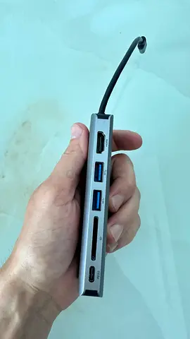 USB-C Multiport Hub with HDMI, 2x USB 3.0, SD Card Reader (Good Condition)
