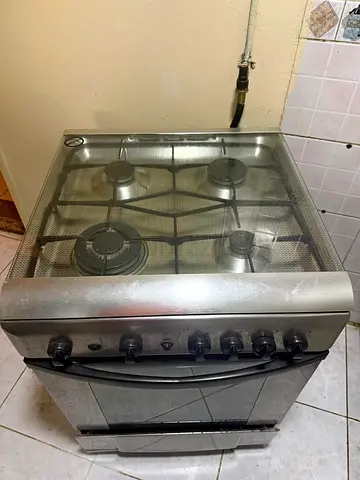 4-Burner Gas Stove with Oven - Stainless Steel