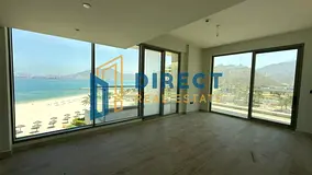 Ready apartments on Khorfakkan beach Freehold for all nationalities and installments until 2029 dire