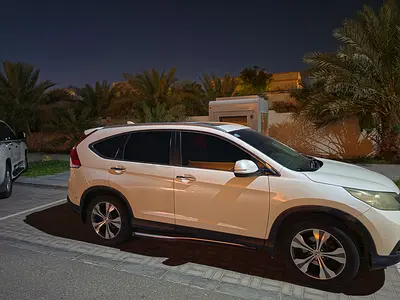 Honda CR-V  -2014 GCC Specs -Top of range- Urgent