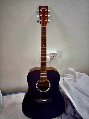 YAMAHA F400 guitar for sale