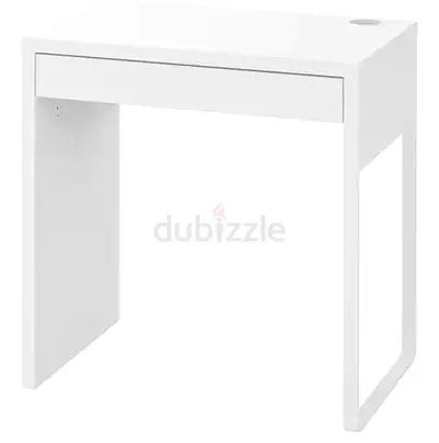 Study desk white color