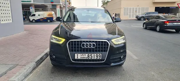 Audi Q3 2015 35 TFSI Quattro - GCC Specs - Single Lady Onwer