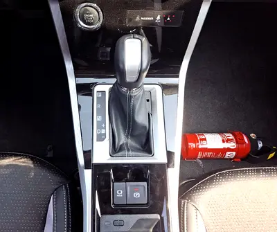 صورة 8 لـ 2025 Toyota VELOZ