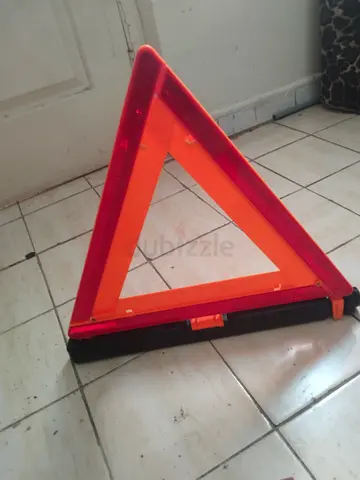 Foldable Emergency Warning Triangle - Reflective Car Safety Kit