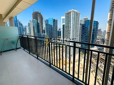 Stunning Canal View | Business Bay - High Floor 1BR | Best Deal