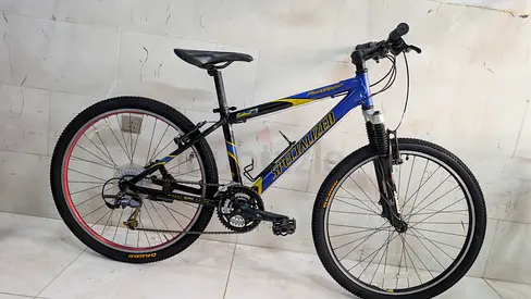 Specialized Hardtail Mountain Bike - 26", 21-Speed, Good Condition
