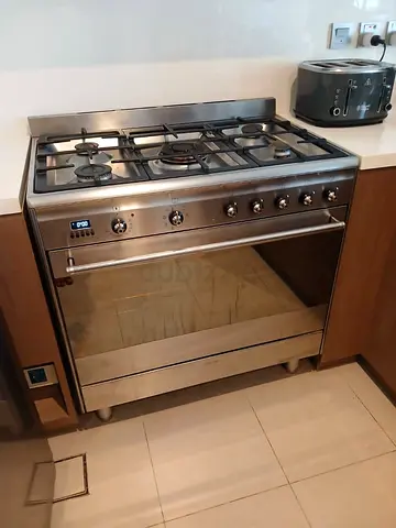 Smeg 5 burners top gas oven electric digital cooking range latest version 90cm