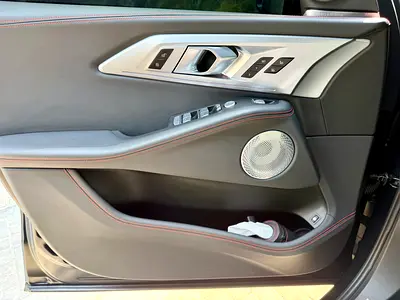 صورة 15 لـ 2024 BMW XM