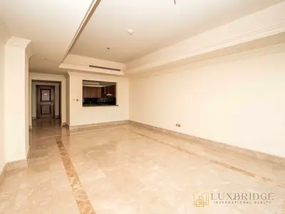 Unfurnished | Mid Floor | Vacant in September