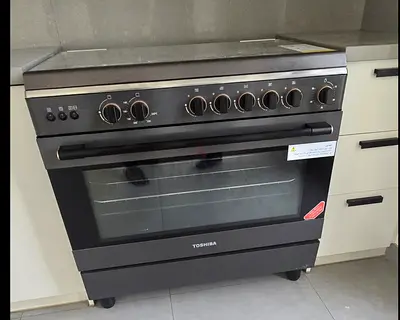 Toshiba latest model 5 burner gas cooker 90x60cm