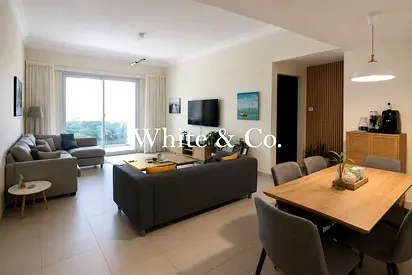 Lake View | 2 beds + Maids | Low Floor
