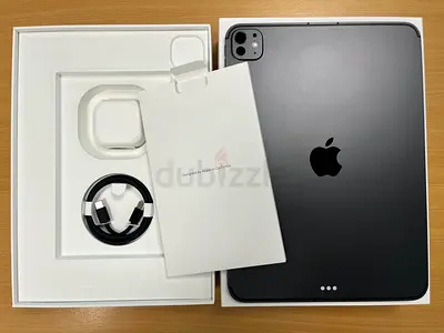iPad Pro 11-inch M5 256GB Wi-Fi + Cellular | Complete Box