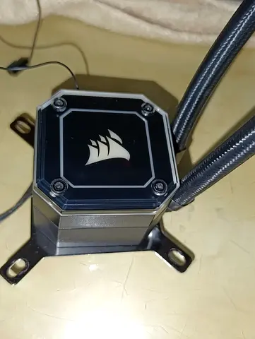 Urgent sale:Corsair iCUE Elite Capellix Liquid CPU Cooler 240mm and Commander Core connector