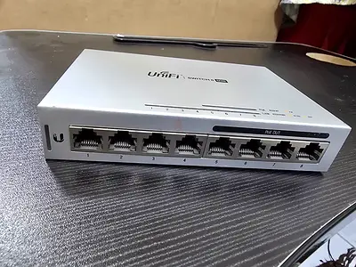 Unifi switch 8