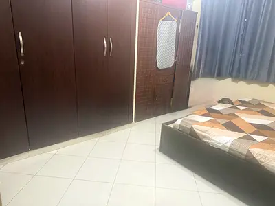 Room for Indian Executive Lady | 1 BHK | Close to Metro | Parking available