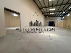 Warehouse for rent: 15,015 sq. ft., featuring 5 worker rooms and high-capacity electricity, at an at