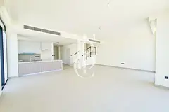 Exclusive | Semi Upgraded | Vacant