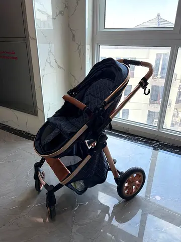 Pre-loved STROLLER AND CARSEAT 2 PCS Baby Stroller In EXCELLENT Condition ALL ACCESSORIES UNUSED