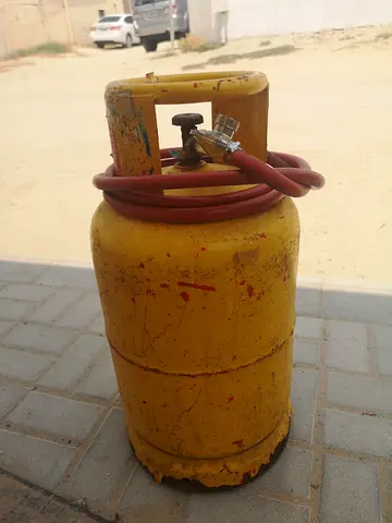 Gas cylinder sharjah 16kg regulator with hose urgent sale