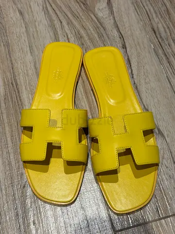 Yellow hermes oran sandals, used - size 41 - Co pY
