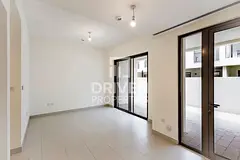 Semi Detached | Vacant | Family Friendly Community