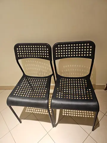 Set of 2 Black Plastic Dining/Stackable Chairs - normal Condition