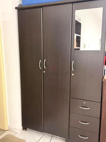 Dark brown 3-door wardrobe with drawers and mirror - good condition